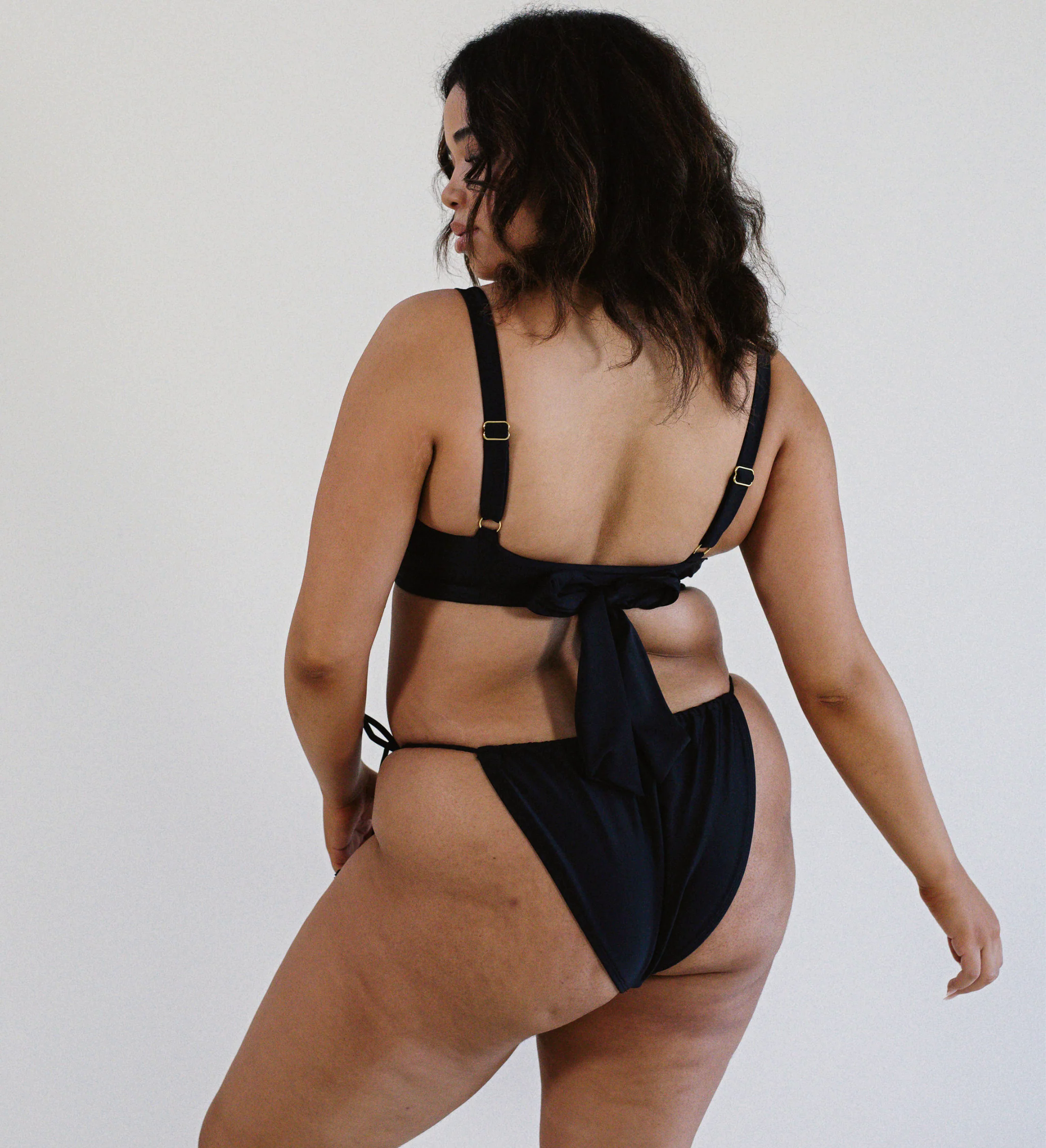 LOLA BIKINI TOP 2.0