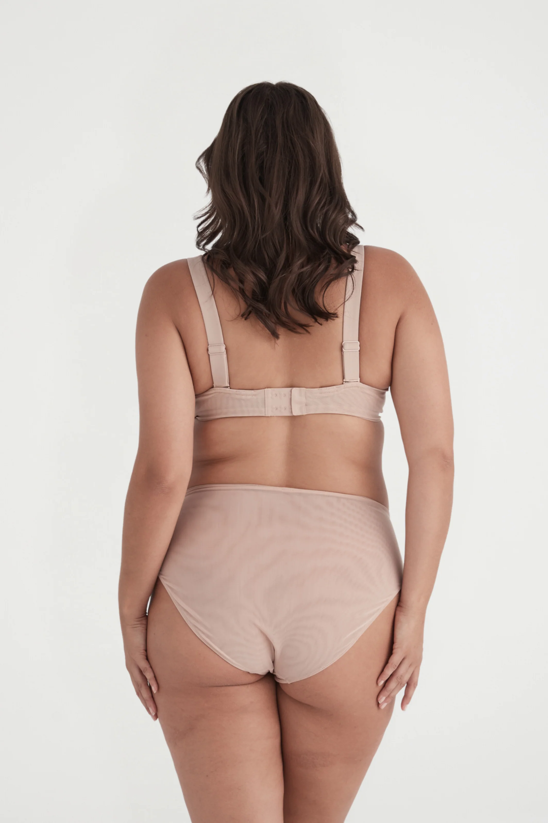 BUSTY BASICS KNICKERS - FULL BRIEF - LATTE